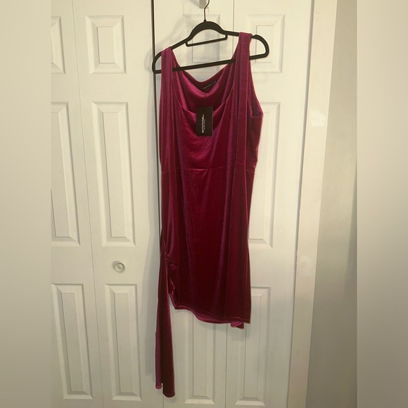 Pink dress - Picture 2 of 6